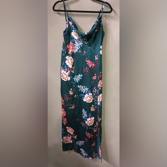 NWT Aigeman Spaghetti Straps Backless Maxi Dress Sz Small - Picture 3 of 7